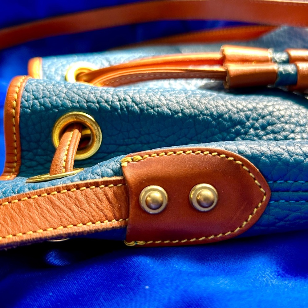 Vintage Dooney & Bourke Blue, Tan Leather Drawstring Bucket Bag - Picture 8 of 13